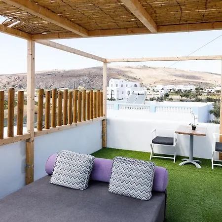 Glykeria Mini 3* Perivolos (Santorini)